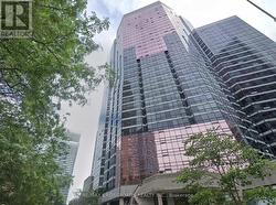 PH02 - 1001 BAY STREET  Toronto, ON M5S 3A6