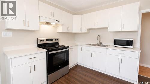 1924 22Nd Street W, Saskatoon, SK - Indoor Photo Showing Kitchen With Double Sink