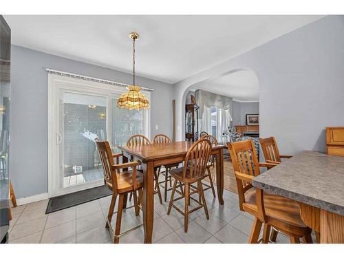 359-5700 Blackwell Sideroad, Sarnia, ON - Indoor Photo Showing Dining Room