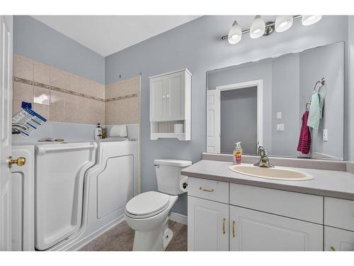 359-5700 Blackwell Sideroad, Sarnia, ON - Indoor Photo Showing Bathroom