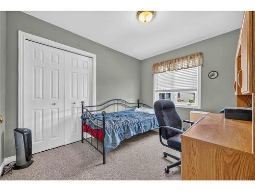 359-5700 Blackwell Sideroad, Sarnia, ON - Indoor Photo Showing Bedroom