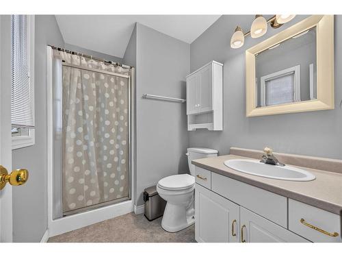359-5700 Blackwell Sideroad, Sarnia, ON - Indoor Photo Showing Bathroom