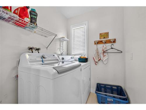 359-5700 Blackwell Sideroad, Sarnia, ON - Indoor Photo Showing Laundry Room