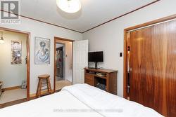 Double Walk in closet - 