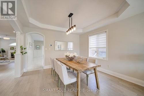 122 Mistysugar Trail, Vaughan, ON - Indoor Photo Showing Dining Room
