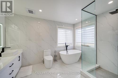 122 Mistysugar Trail, Vaughan, ON - Indoor Photo Showing Bathroom