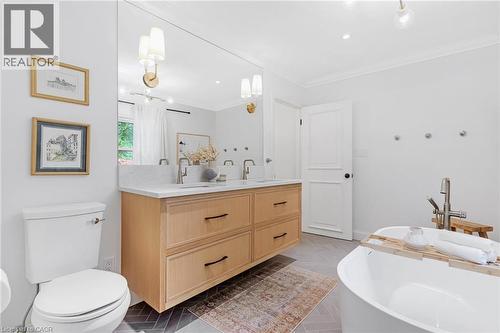 203 Forsyth Drive, Waterloo, ON - Indoor Photo Showing Bathroom