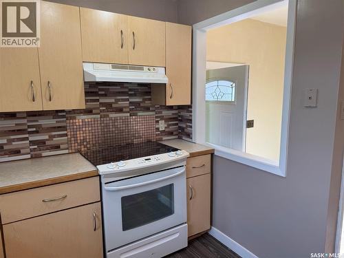 100 105Th Street W, Saskatoon, SK - Indoor Photo Showing Kitchen
