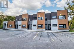 2 - 147 POND MILLS ROAD London South (South J), ON N5Z 3X3