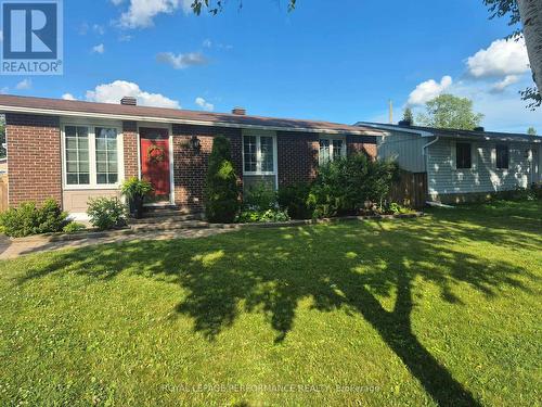 1497 BLACKHEATH STREET  Ottawa, ON K1E 1K6