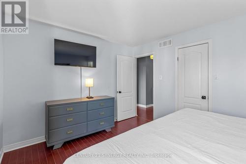 596 Deancourt Crescent, Ottawa, ON - Indoor Photo Showing Bedroom
