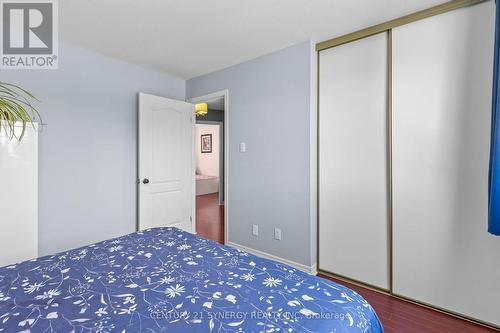 596 Deancourt Crescent, Ottawa, ON - Indoor Photo Showing Bedroom