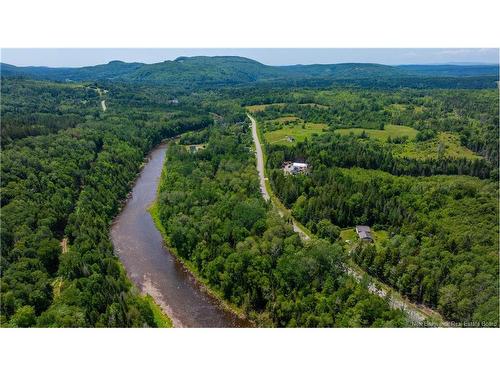 - Route 820, Upham, NB 