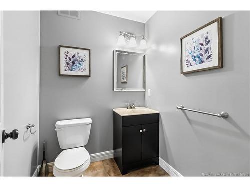49 Jasmine Cres, Moncton, NB 