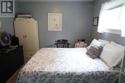 Primary Bedroom - 