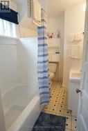 2nd Floor Apartment Bathroom - 
