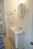 2nd Floor Apartment Bathroom - 