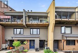22 - 290 CATHCART STREET  Ottawa, ON K1N 5C4