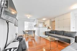2ND FLR - 400 SUMMERHILL AVENUE Toronto, ON M4W 2E4