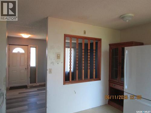504 4Th Avenue W, Assiniboia, SK - Indoor Photo Showing Other Room