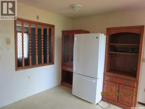 504 4Th Avenue W, Assiniboia, SK - Indoor Photo Showing Other Room