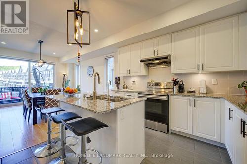 97 Cornell Centre Boulevard, Markham, ON - Indoor Photo Showing Kitchen With Double Sink With Upgraded Kitchen