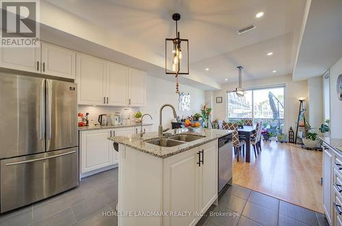 97 Cornell Centre Boulevard, Markham, ON - Indoor Photo Showing Kitchen With Double Sink With Upgraded Kitchen
