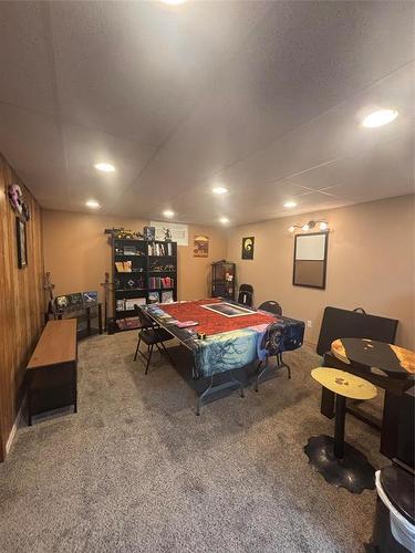 302 Murray Avenue, Glenboro, MB - Indoor