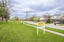 Super close walk to Witmer Park! - 