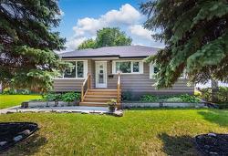 354 Dunrobin Avenue  Winnipeg, MB R2K 0T6