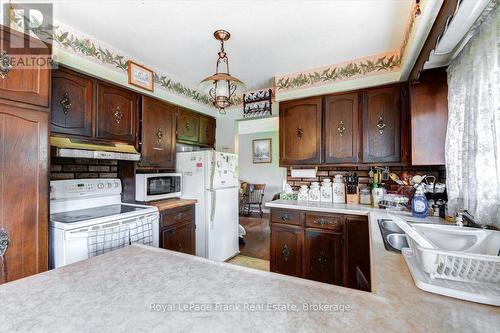 19 County Rd 2, Otonabee-South Monaghan, ON - Indoor Photo Showing Kitchen With Double Sink