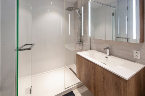 Bathroom - 3308-1188 Av. Union, Montréal (Ville-Marie), QC - Indoor Photo Showing Bathroom