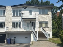 3245  - 3247 7e Rue  Laval (Chomedey), QC H7V 1N4