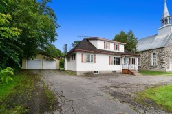 182 Ch. des Outaouais  L'Île-Du-Grand-Calumet, QC J0X 1J0