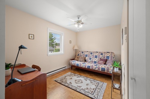 Bureau - 680 Rue Sarto, Laval (Fabreville), QC - Indoor