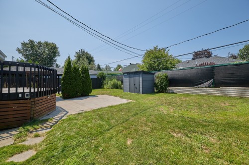 Courtyard - 9 Rue De Joutel, Blainville, QC - Outdoor