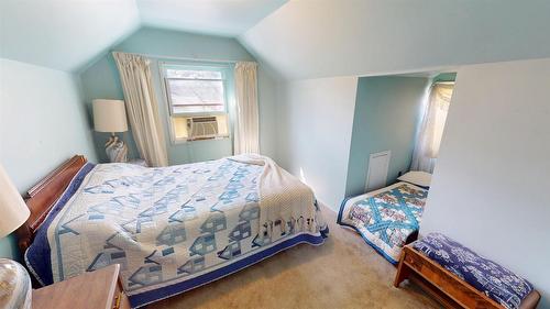 6312 Balsam Road, Wasa, BC - Indoor Photo Showing Bedroom