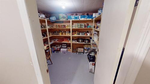 6312 Balsam Road, Wasa, BC - Indoor