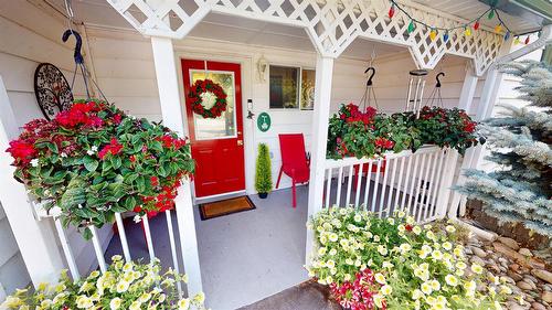 6312 Balsam Road, Wasa, BC - Outdoor