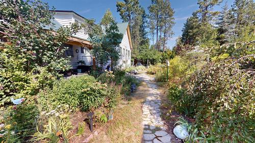 6312 Balsam Road, Wasa, BC - Outdoor