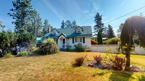 6312 Balsam Road, Wasa, BC - Outdoor