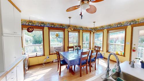 6312 Balsam Road, Wasa, BC - Indoor Photo Showing Dining Room
