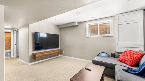 2113 14Th  S Street, Cranbrook, BC - Indoor