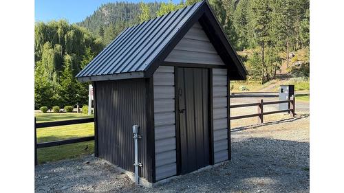 260 Laguna Crescent, Twin Bays, BC - Outdoor
