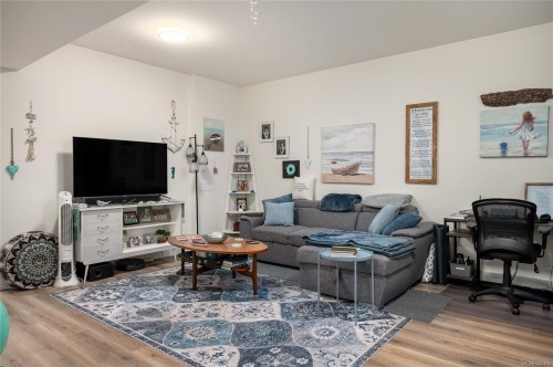 940 Craig Rd, Ladysmith, BC 