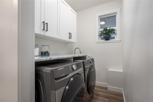 940 Craig Rd, Ladysmith, BC 