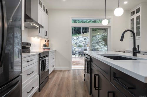 940 Craig Rd, Ladysmith, BC 