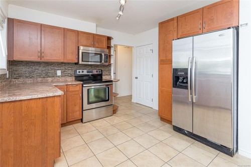 607 Fifth St, Nanaimo, BC 