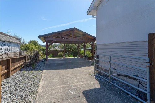 607 Fifth St, Nanaimo, BC 