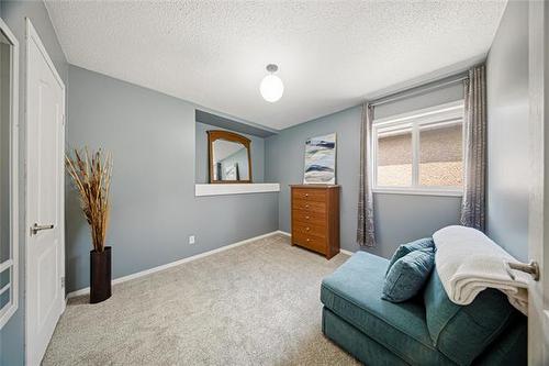 107 Paul Martin Dr, Winnipeg, MB - Indoor